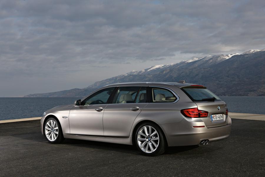  BMW 5-Series Touring 2010 года  (фото 57 из 75)